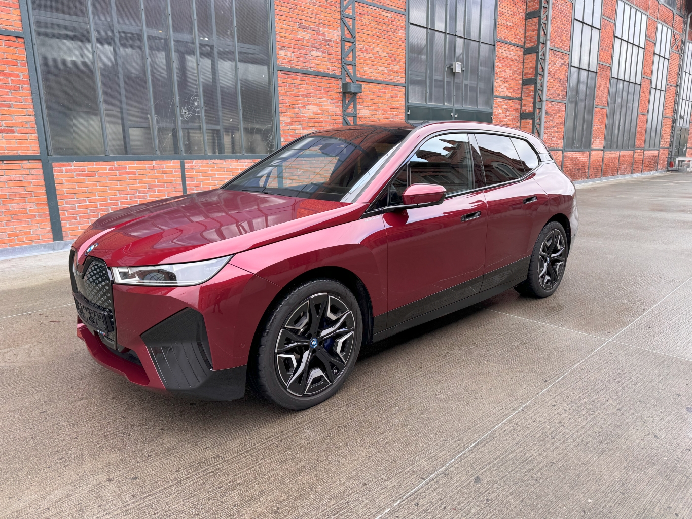 BMW iX